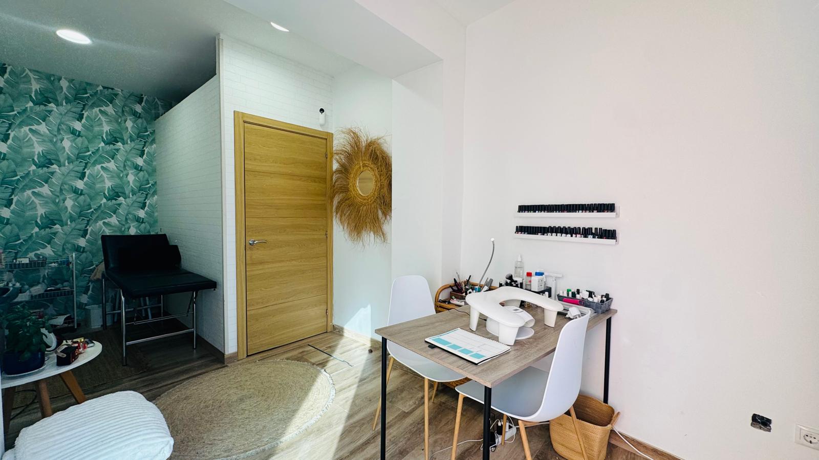local-comercial en calpe · € local-comercial en calpe · €