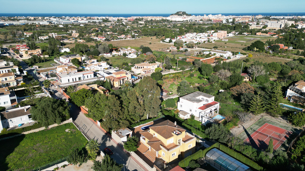 villa--chalet en denia · la-pedrera 690000€